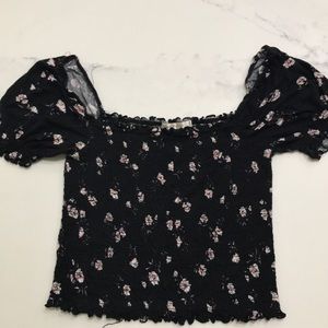 Black floral cropped shirt